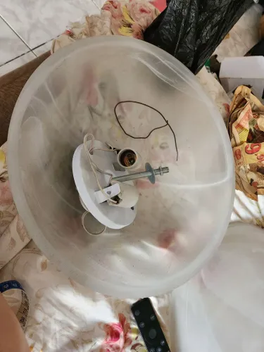 2 cupulas jateadas fosca para lustres e um bocal para 2 lampadas