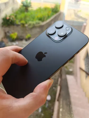IPHONE 15 PRO MAX 256GB - EXCELENTE
