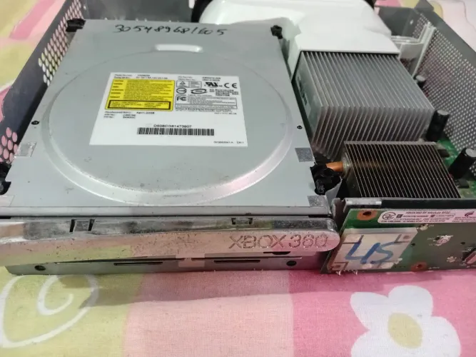Carcaça xbox 360 fat defeito