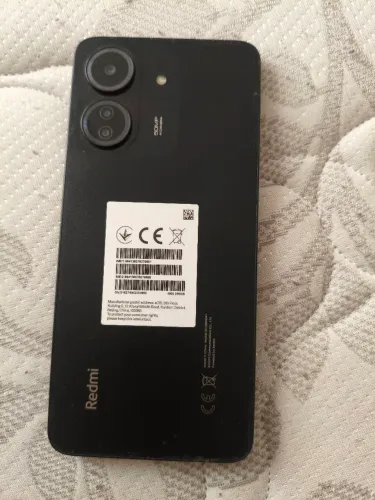 Vendo redmi not13c 256 gb 800