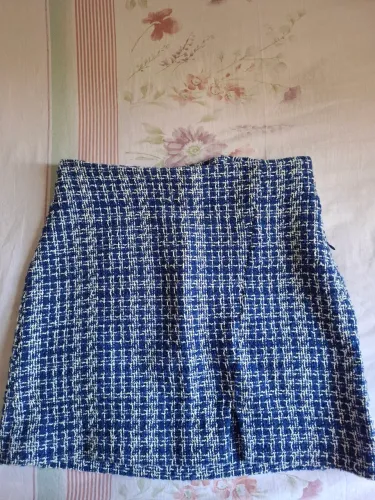 Saia Azul Estilo Tweed usada uma única vez
