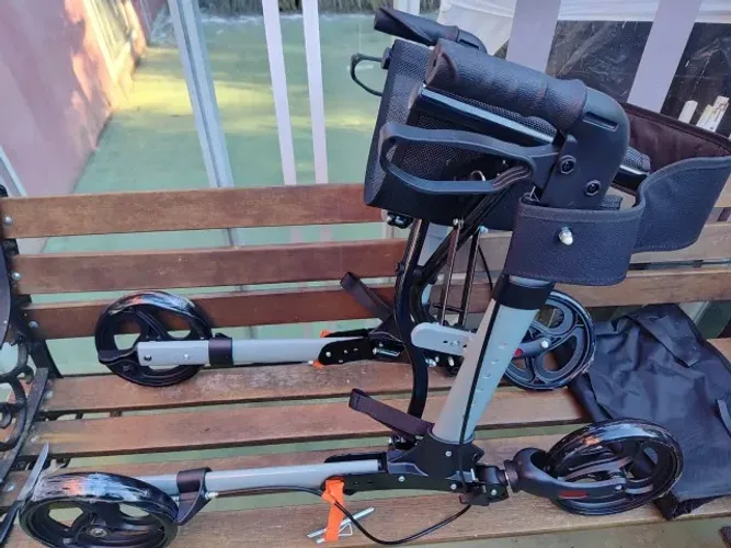 Andador Premium Adulto 4 Rodas com Freio Dobrável Até 135kg Hidrolight