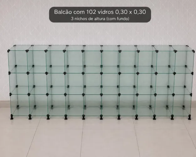 Balcão vitrine expositor para loja 102 peças 30x30 com encaixes plásticos