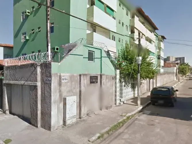 APARTAMENTO 3 QUARTOS 1 VAGA DE GARAGEM NO CENTRO DE FORTALEZA