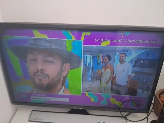 TV Monitor Samsung LED 27" (Funciona como TV e Monitor)
