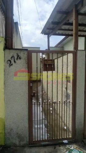 Casa com 01 dormitório - Vila Guilherme - Por R$ 1.000,00