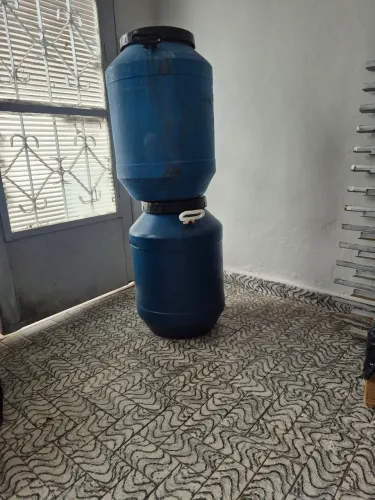 Barrica azul de 50 litros