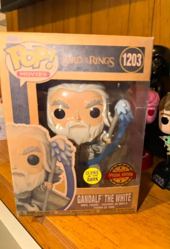 Funko Pop! Gandalf the White - Senhor Dos Anéis #1203 Special Edition- GLOWS in the DARK