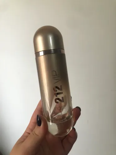 Frasco Puro Perfume Carolina Herrera 212 VIP Rosé 125ml