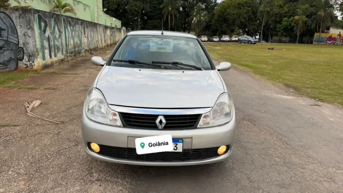 Renault Symbol Privilège Hi-flex 1.6 16V 4P 2010