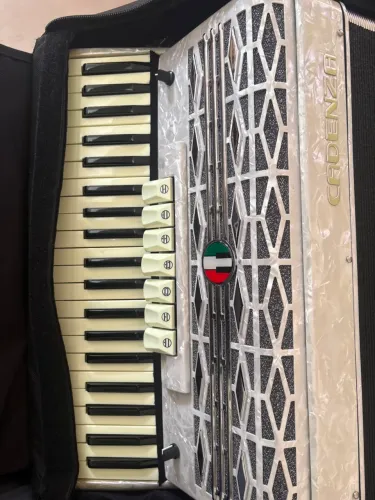 SANFONA CADENZA 80 Baixos