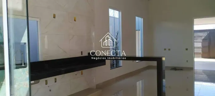 Casa no condomínio Fechado Raros Alto Umuarama , 128 m² de construção, 03 quartos, todos c
