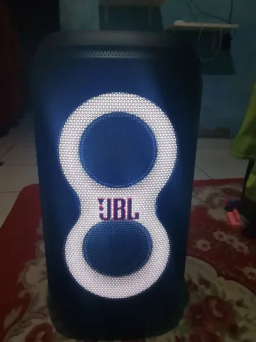 Caixinha JBL bombox