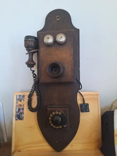 Telefone madeira antigo (FUNCIONANDO).
