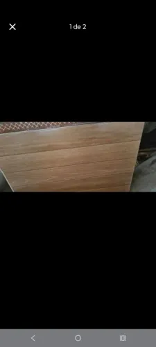 Vendo 10 caixa de cerâmica 5 de cada cor , tamanho 67x67