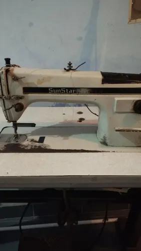 Máquina reta industrial SunStar 