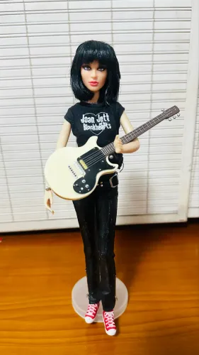 Boneca Barbie Collector Joan Jett