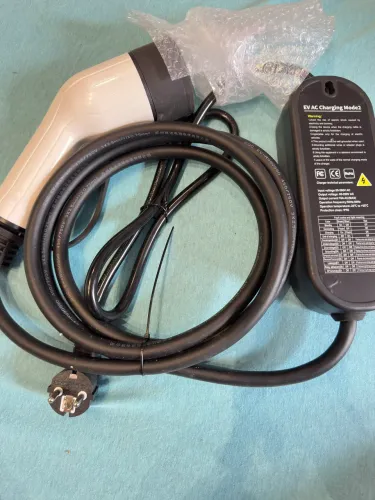 Carregador portátil pra carro Elétrico 