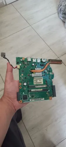 Placa Mãe - Acer ES1-572 - Defeito