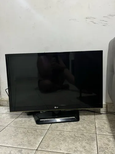 Vende-se tv LG
