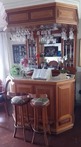 Home Bar Clássico De Luxo