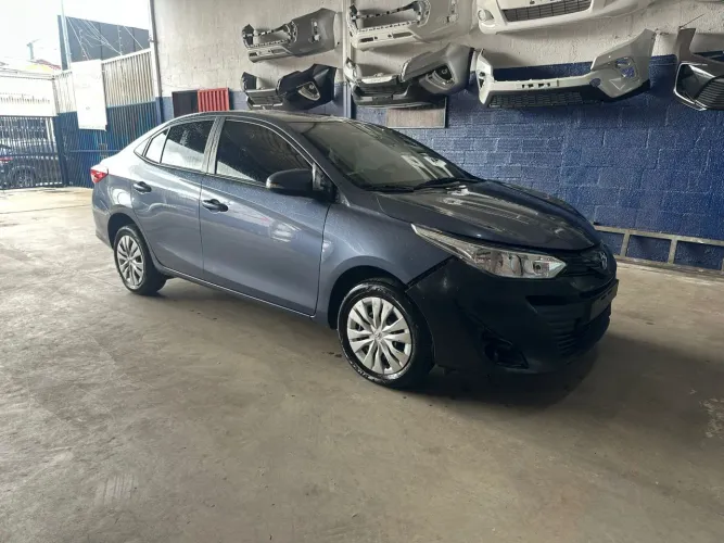 Vendo sucata inteira Yaris 2022 com nota fiscal