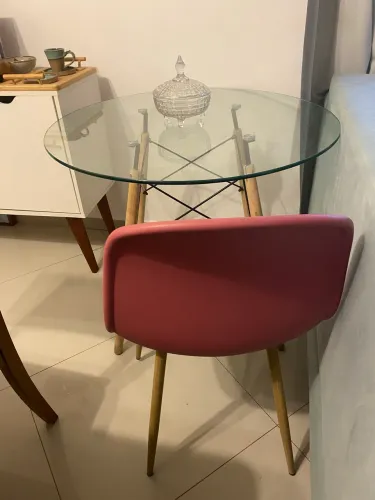 Mesa e 4 cadeiras tok&stok