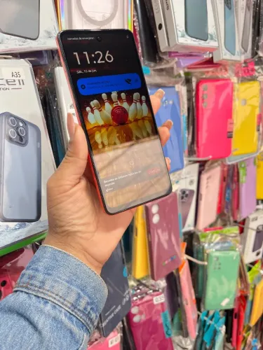 Celular bem conservado