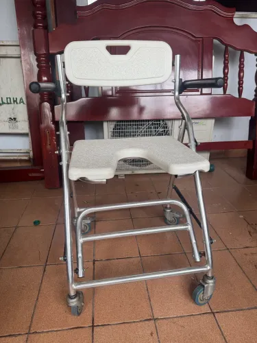 Cadeira de banho inox
