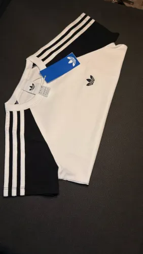 Camiseta feminina nova