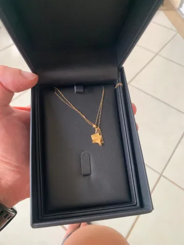 Vendo escapulário de ouro 18k monte Carlo 