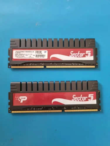 2x 4GB RAM DDR3 1600Mhz
