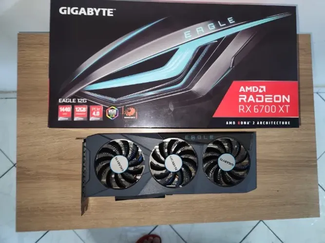 RX 6700XT 12GB GIGABYTE EAGLE 3Fans