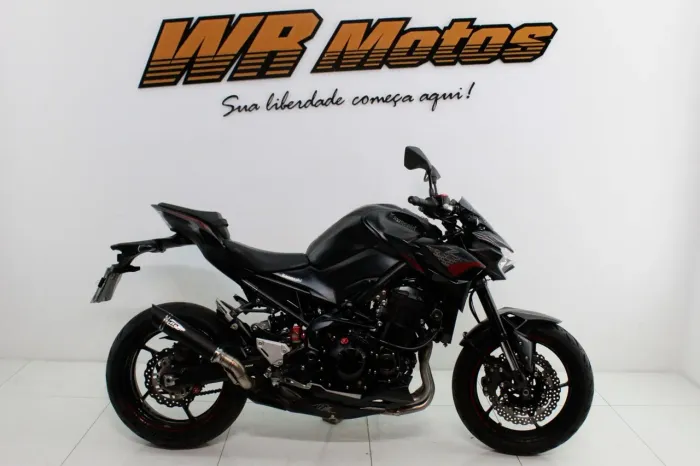KAWASAKI Z900