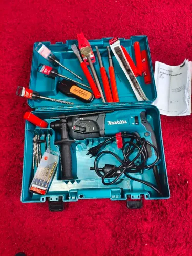 Martelete Combinado Sds Hr2470 800w<br>Makita + Kit Ferramentas