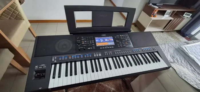 Teclado yamaha psr- SX 920