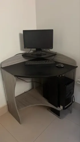 Mesa de canto para computador