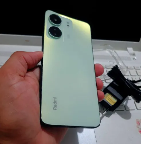 Xiaomi 13c 16/256Gb Película, Capinha, Carregador em Bom Estado Geral, poucas marcas d uso