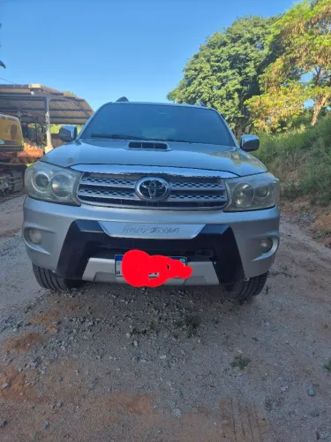 Toyota Hilux SW4 SRV D4-d 4X4 3.0 TDI Dies. AUT 2010