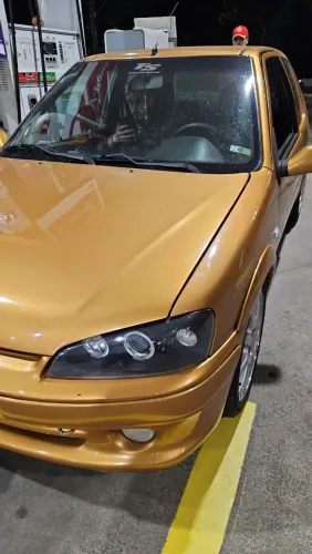 Peugeot 106 Quiksilver 1.0 3P 2001