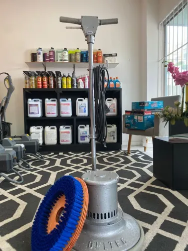 Aluguel de Máquinas de Limpar Pisos