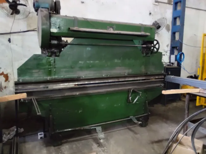Dobradeira Fobesa 30t