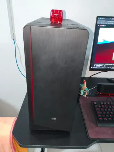 Vendo Gabinete Gamer Aerosol Rift Preto RGB