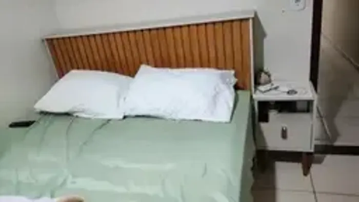 Cabeceira para Cama Queen Ripado Detroit - Excelente estado