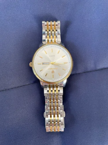 Vendo relógio quartz poedagar