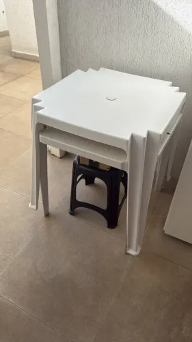 Mesa de Plástico + Banquinho