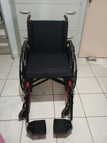 Cadeira de Rodas Ortobras AVD - Alumínio, Usada, Excelente Estado