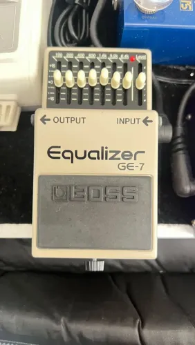 Pedal equalizador