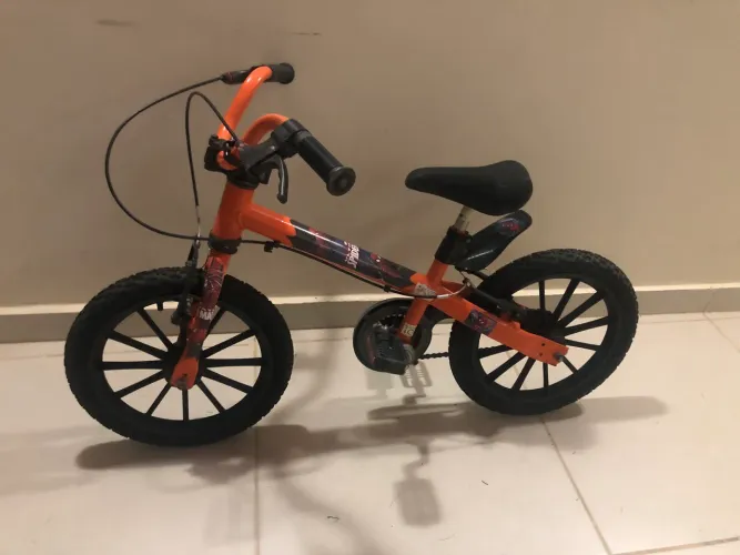 Bicicleta infantil em perfeito estado