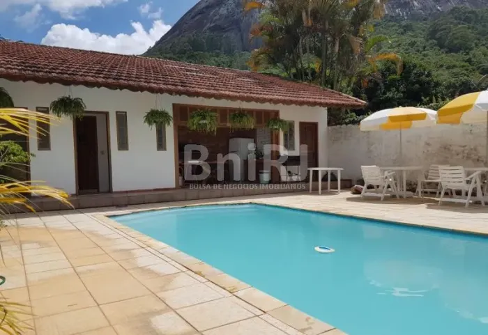 Casa de 3 quartos no Cônego - Nova Friburgo